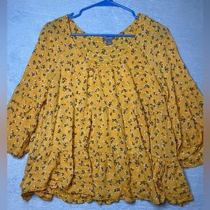 Falls Creek women’s size L flower shirt